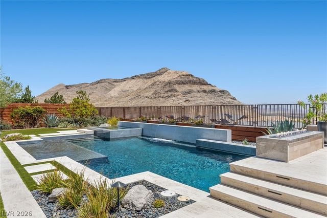 3084 The Peaks Lane, Las Vegas, NV 89138