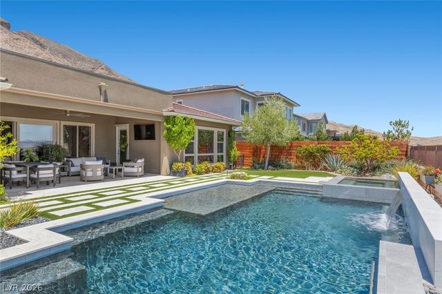 3084 The Peaks Lane, Las Vegas, NV 89138
