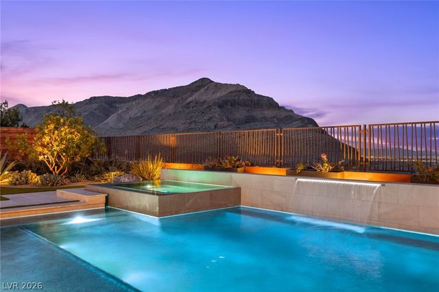 3084 The Peaks Lane, Las Vegas, NV 89138