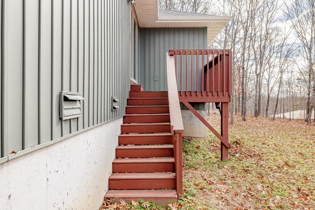 267 Ridgedale Road, Highlandville, MO 65669