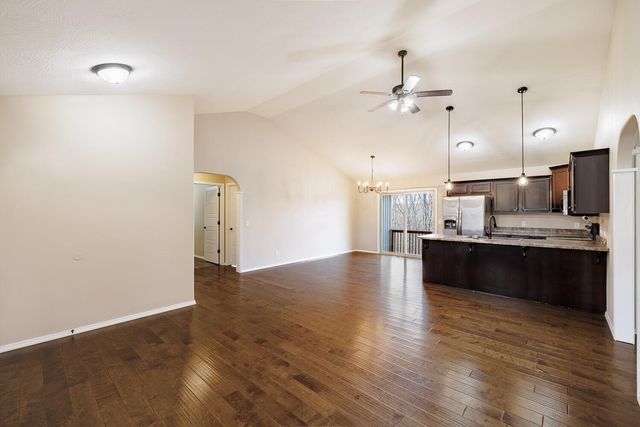 267 Ridgedale Road, Highlandville, MO 65669