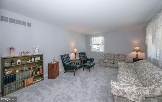 24 MERION CT, Dover, DE 19904