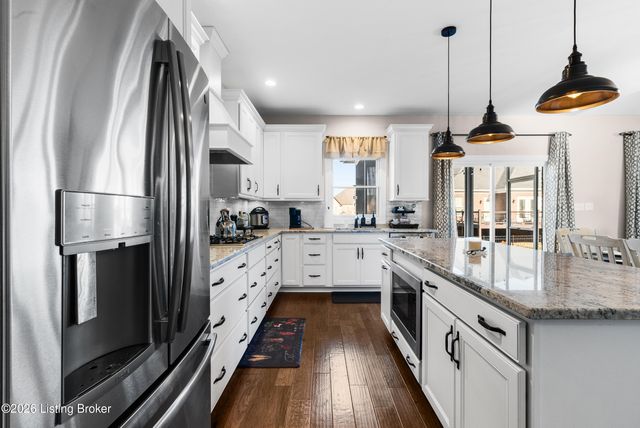 11705 Timberland Dr, Louisville, KY 40291