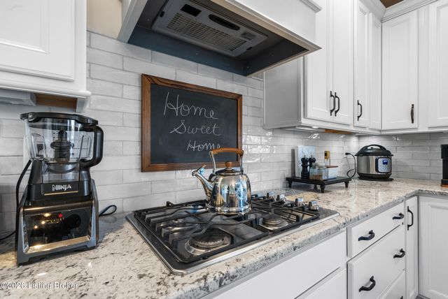 11705 Timberland Dr, Louisville, KY 40291