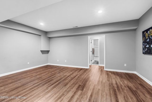 11705 Timberland Dr, Louisville, KY 40291