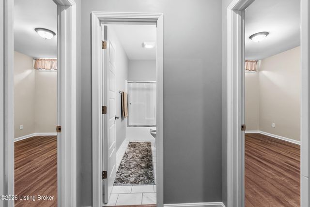 11705 Timberland Dr, Louisville, KY 40291