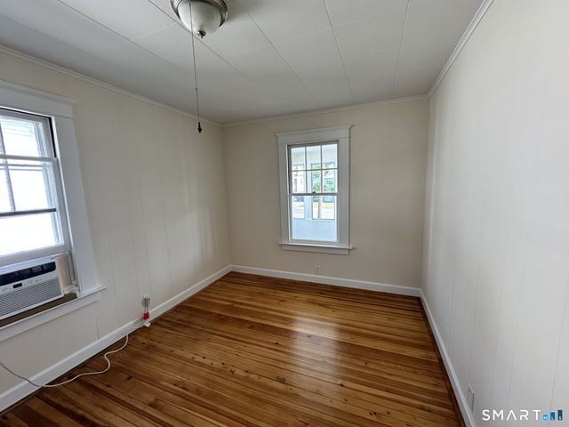 128 Grove Place, West Haven, CT 06516