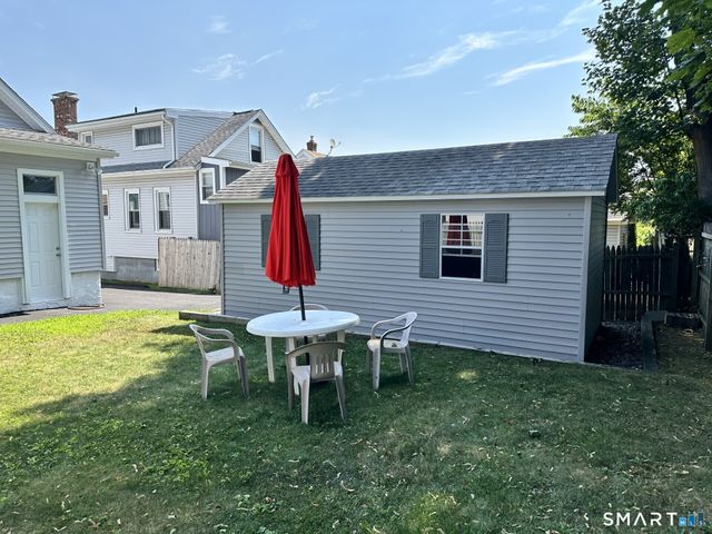 128 Grove Place, West Haven, CT 06516