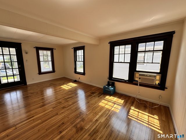 128 Grove Place, West Haven, CT 06516