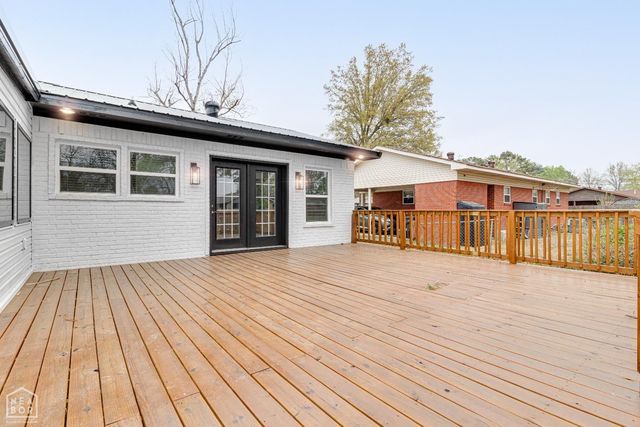 906 NW 6th Street, Walnut Ridge, AR 72476