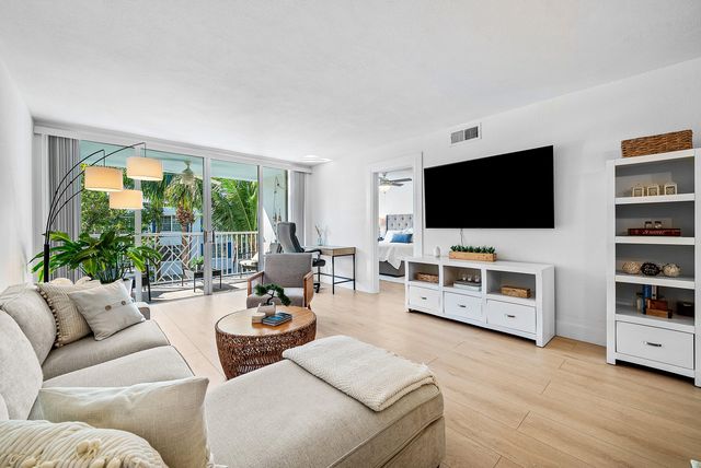 621 E Woolbright Road B407, Boynton Beach, FL 33435