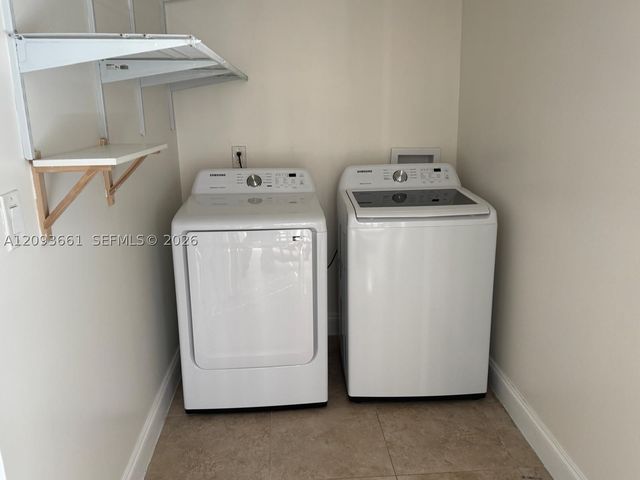 1129 SW 10th St, Miami, FL 33130