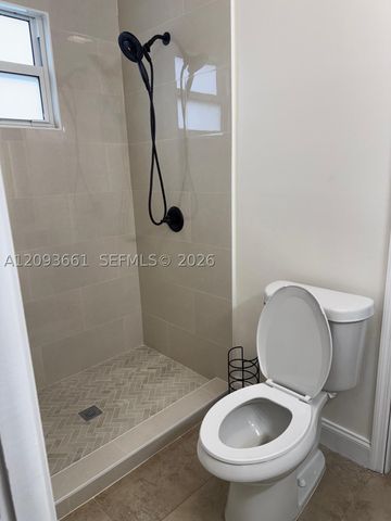 1129 SW 10th St, Miami, FL 33130