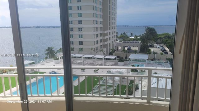 770 Claughton Island Dr 810, Miami, FL 33131