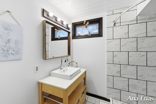 3755 Jefferson Avenue Se, City Of Wyoming, MI 49548