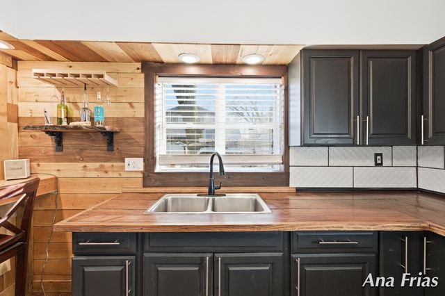 3755 Jefferson Avenue Se, City Of Wyoming, MI 49548