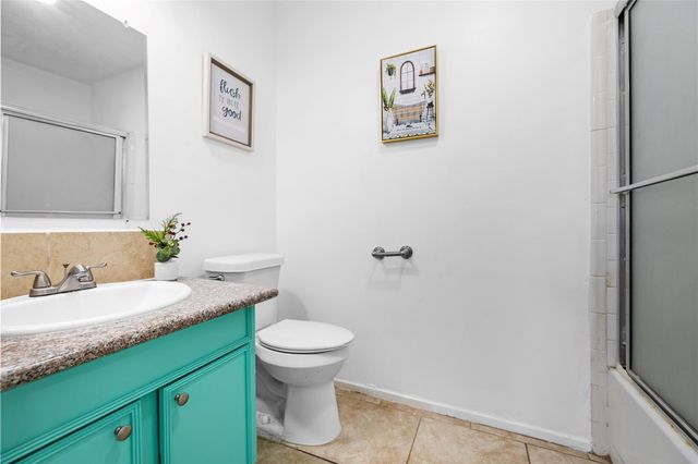 6517 S Briar Bayou Drive, Houston, TX 77072