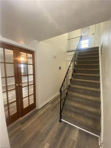 8225 Tabor CT, Norfolk, VA 23518