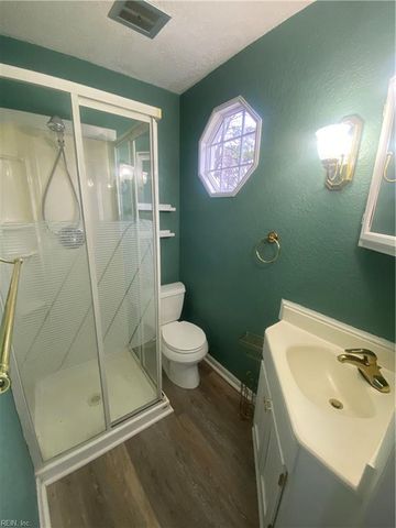 8225 Tabor CT, Norfolk, VA 23518