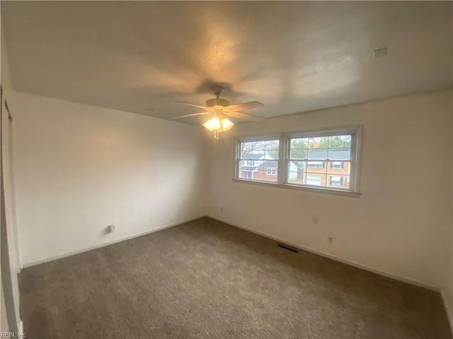 8225 Tabor CT, Norfolk, VA 23518
