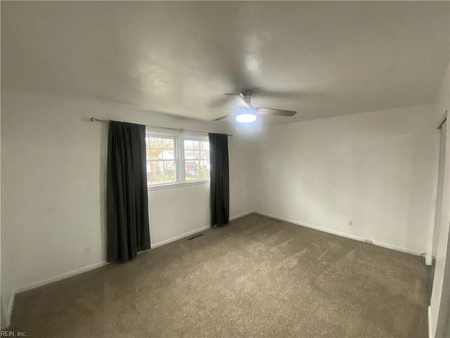 8225 Tabor CT, Norfolk, VA 23518
