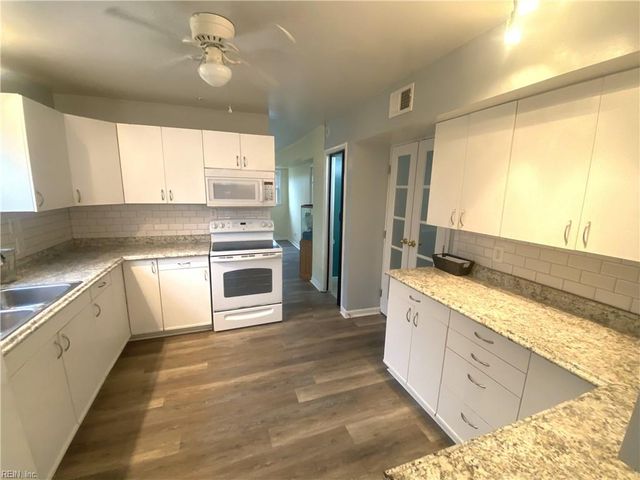 8225 Tabor CT, Norfolk, VA 23518