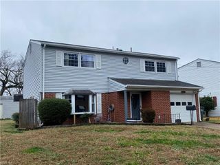 8225 Tabor CT, Norfolk, VA 23518