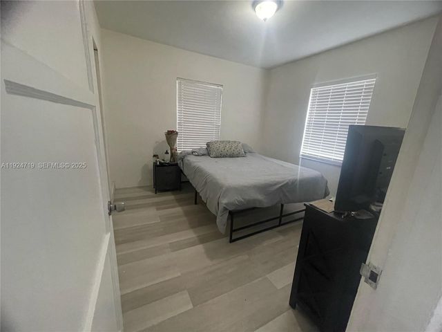 3718 NW 12th St, Miami, FL 33126