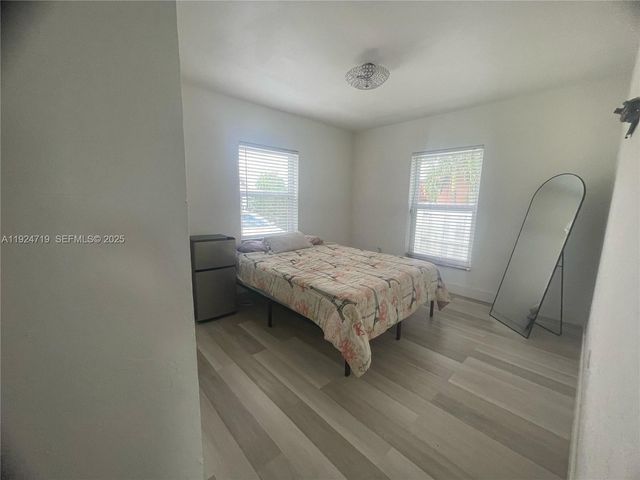 3718 NW 12th St, Miami, FL 33126
