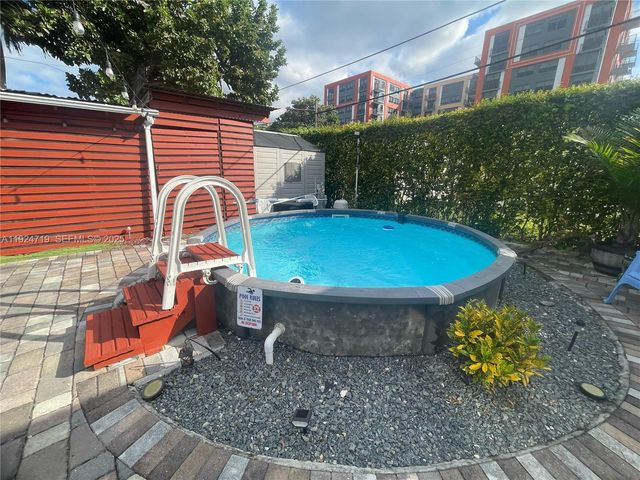 3718 NW 12th St, Miami, FL 33126