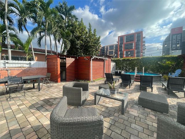 3718 NW 12th St, Miami, FL 33126