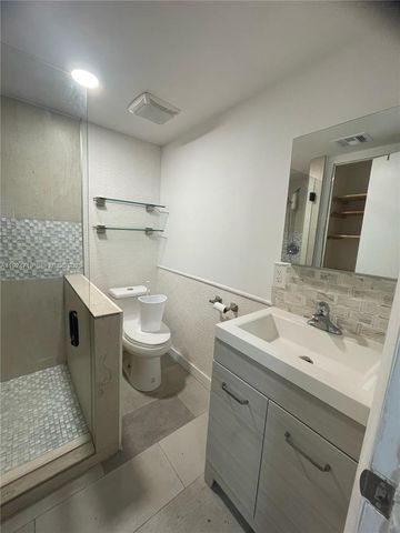 3718 NW 12th St, Miami, FL 33126