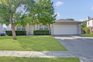 729 Raven Drive, Saginaw, TX 76131