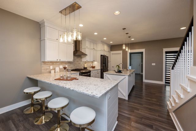 1521 SW Westview Drive, Ankeny, IA 50023