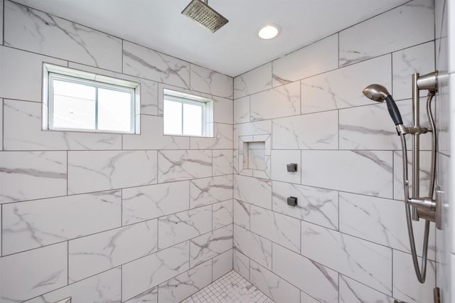 1521 SW Westview Drive, Ankeny, IA 50023