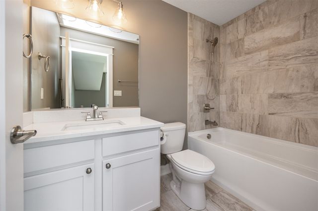 1521 SW Westview Drive, Ankeny, IA 50023