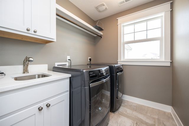 1521 SW Westview Drive, Ankeny, IA 50023