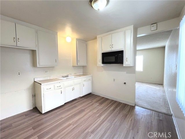 5977 Myrtle Avenue, Long Beach, CA 90805