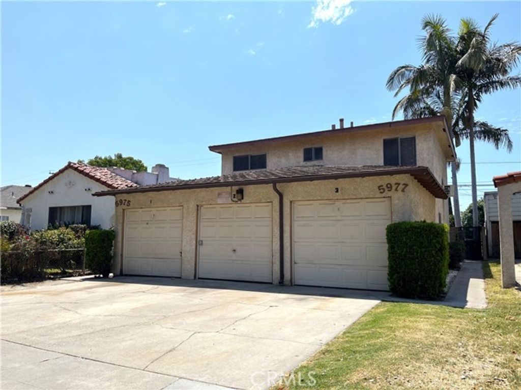 5977 Myrtle Avenue, Long Beach, CA 90805