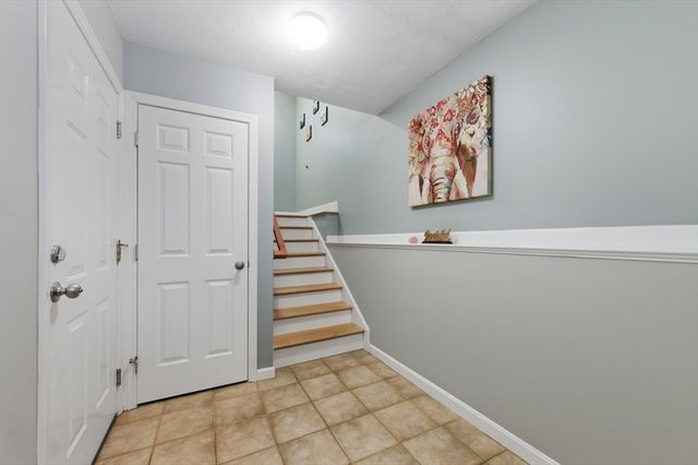 35 Collins St 61, Danvers, MA 01923