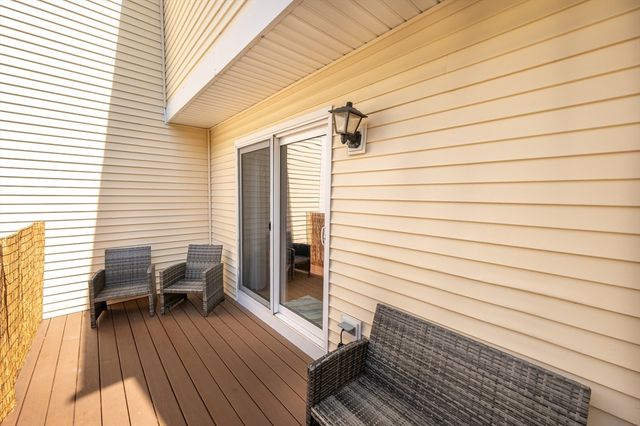 35 Collins St 61, Danvers, MA 01923