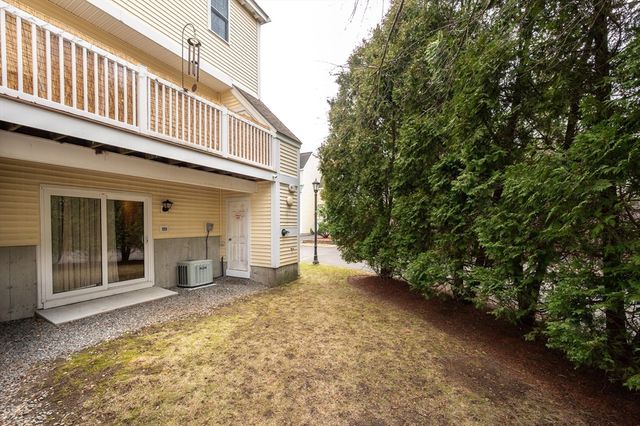 35 Collins St 61, Danvers, MA 01923