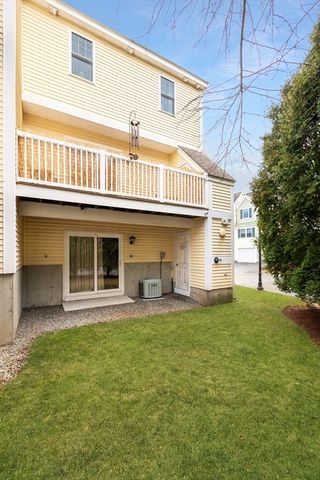 35 Collins St 61, Danvers, MA 01923