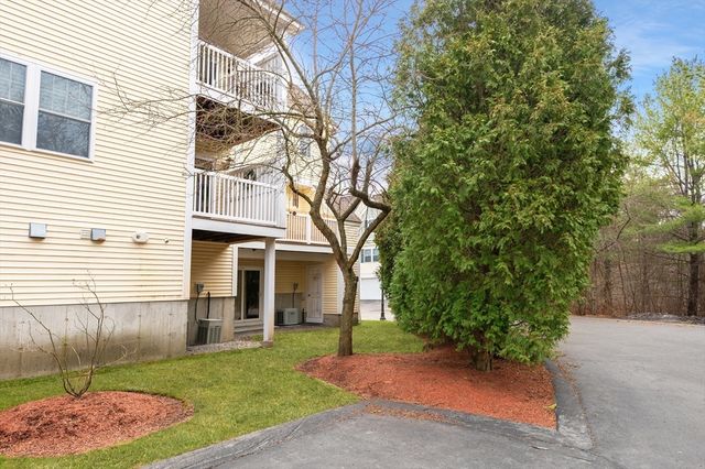 35 Collins St 61, Danvers, MA 01923