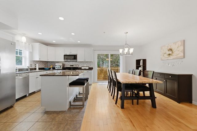 35 Collins St 61, Danvers, MA 01923