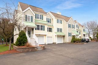 35 Collins St 61, Danvers, MA 01923