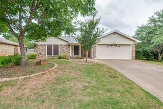 7000 Stoneridge Drive, North Richland Hills, TX 76182