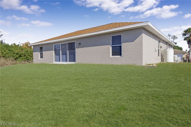 3403 5th ST SW, Lehigh Acres, FL 33976