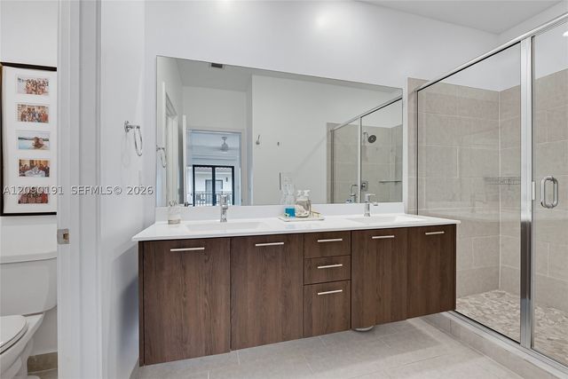 4605 NW 83rd Path, Doral, FL 33166