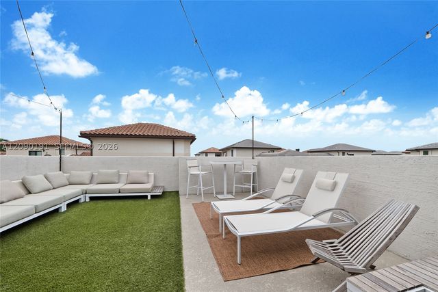 4605 NW 83rd Path, Doral, FL 33166